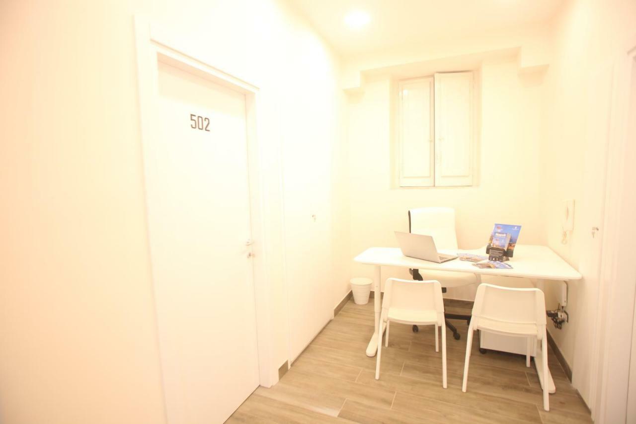 Garibaldi Station 2Punto0 Bed & Breakfast Naples Exterior photo